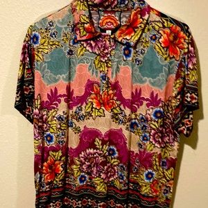 Johnny Was. Short sleeve blouse